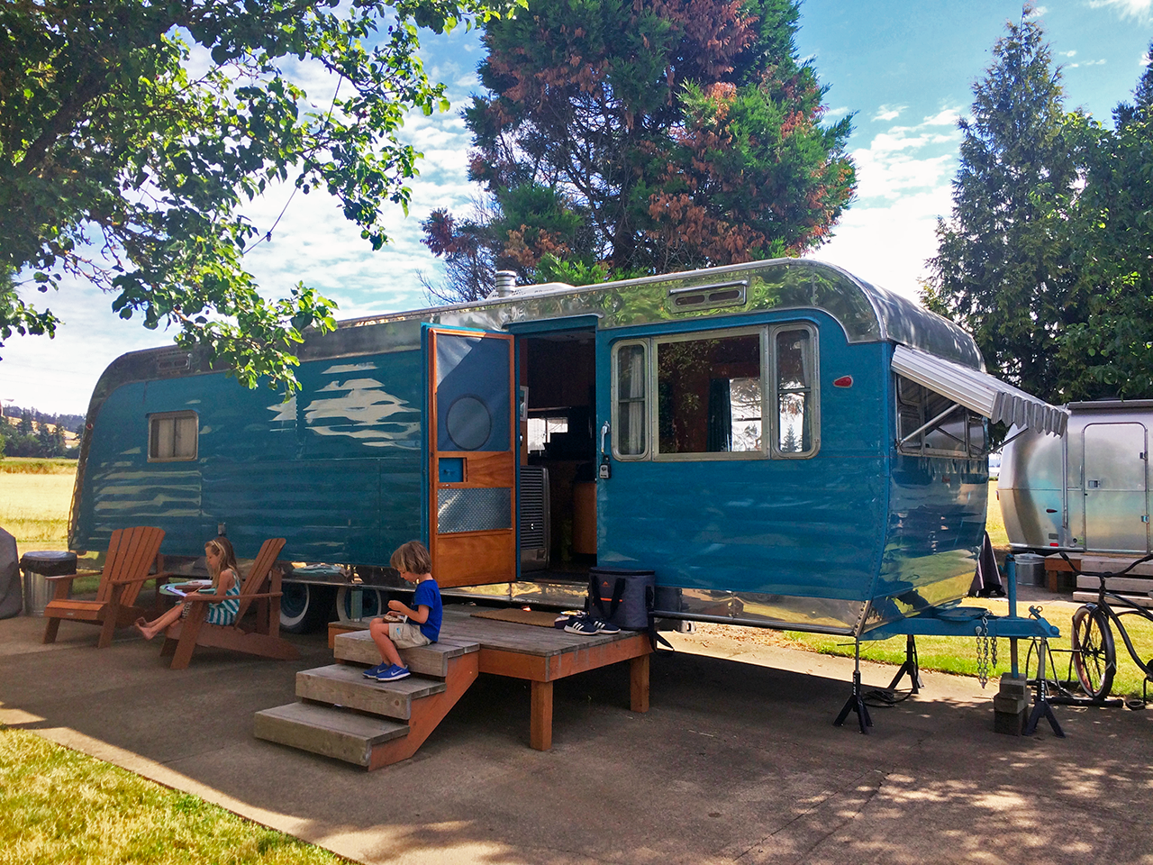 Classic Mobile Rv Long & short stays in classic mobile homes at Oregon RV park ...