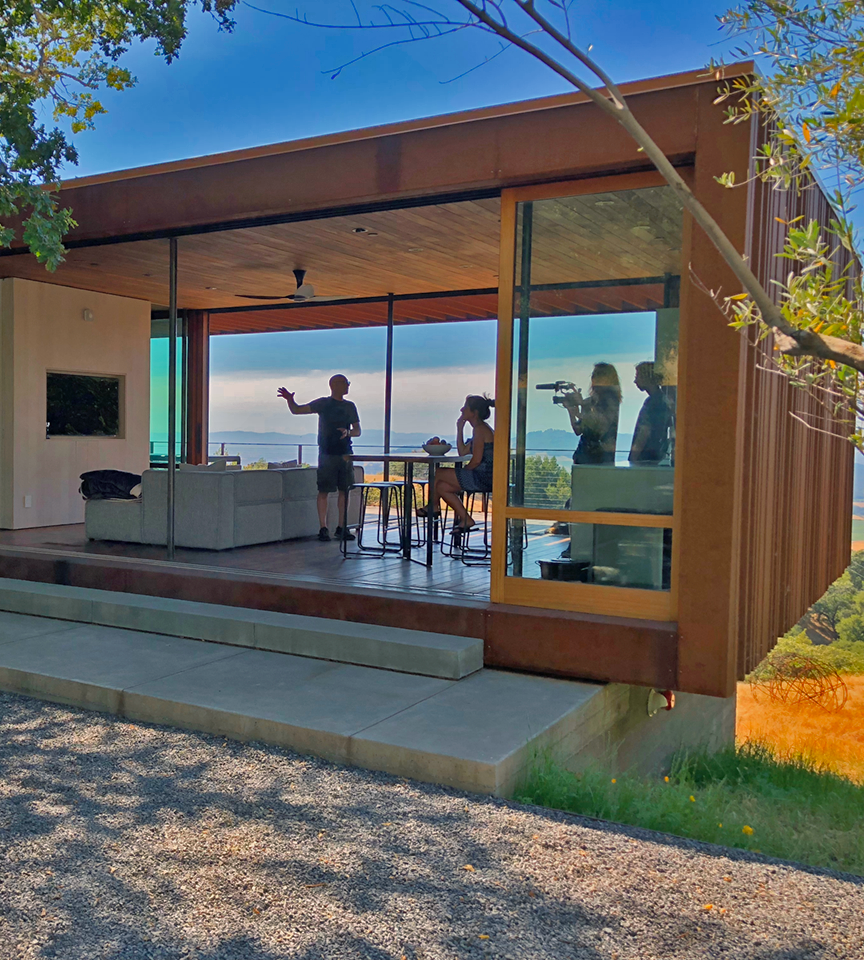 Apple architect picks a small prefab to savor CA countryside